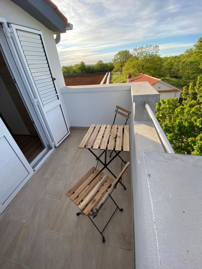 Holiday Home “Marko” With Heated Pool! Нин Экстерьер фото