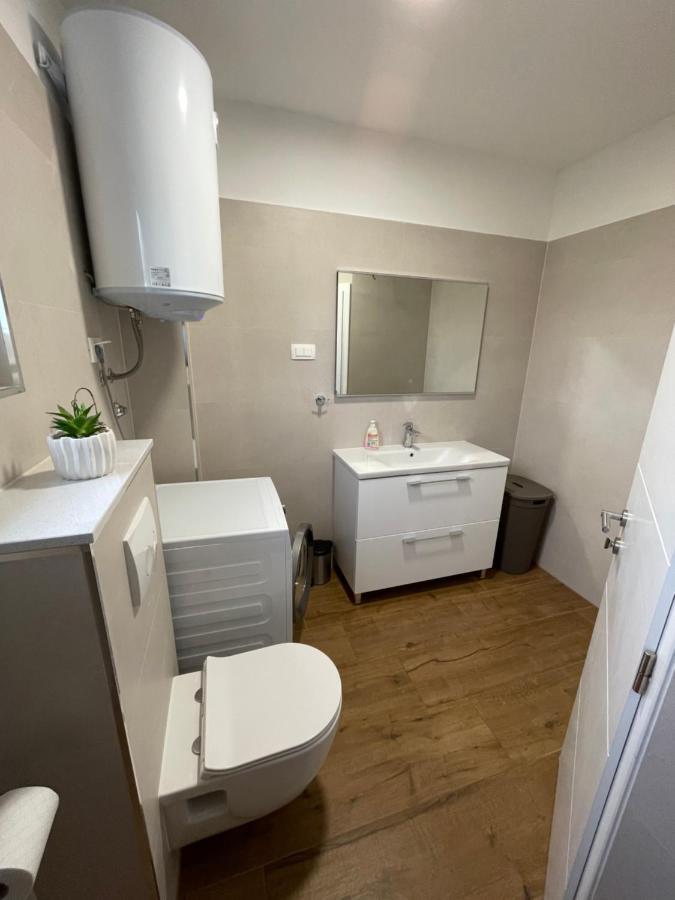 Holiday Home “Marko” With Heated Pool! Нин Экстерьер фото