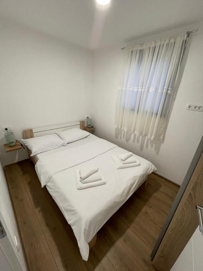 Holiday Home “Marko” With Heated Pool! Нин Экстерьер фото